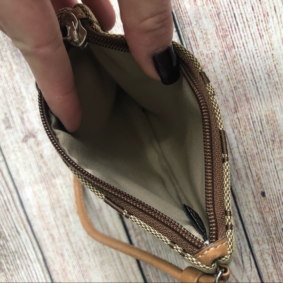 ❌ SOLD ❌ COACH Logo Wristlet w/ Dust Bag - Picture 3 of 6